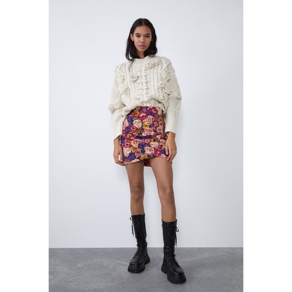 Zara floral mini skirt